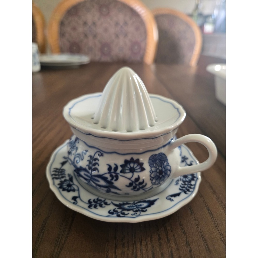 Blue Danube Japan Porcelain Citrus Juicer Set Blue Onion Pattern 3 Piece Vtg